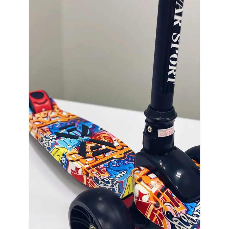 Дитячий самокат триколісний Macro Print Граффіти